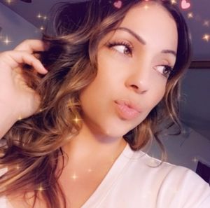 Meet your Posher, Elena